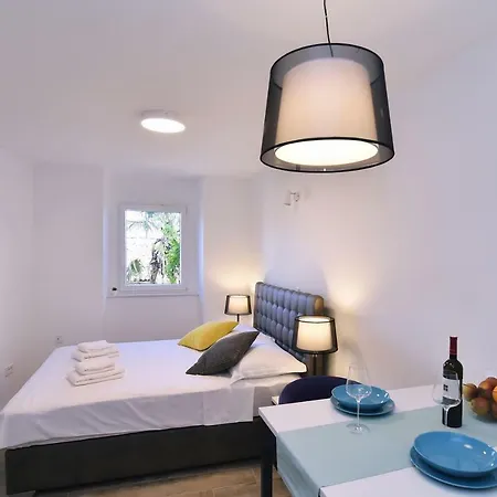 In Te Domine Speravi Volosko, Apartman *